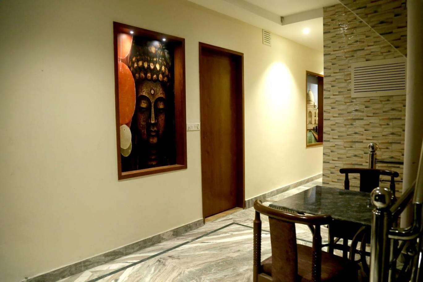 Pyrenees Homestay Agra  Exterior foto