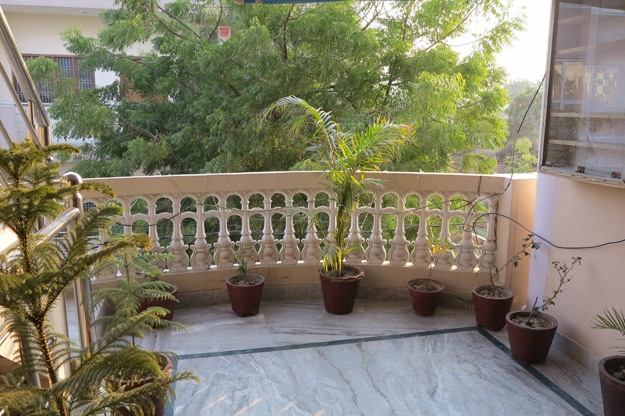 Pyrenees Homestay Agra  Exterior foto